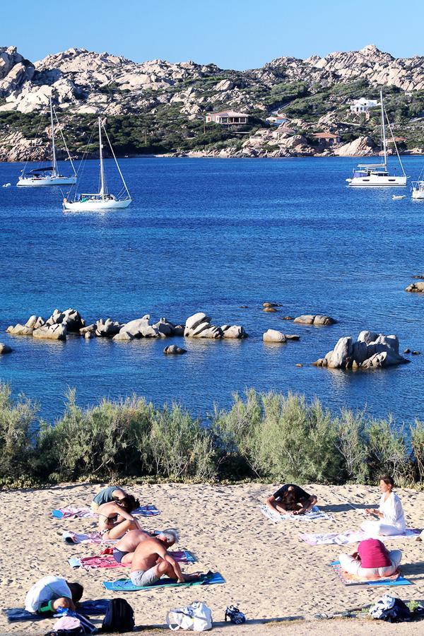Отель Touring Club Italiano - La Maddalena Ла-Маддалена Экстерьер фото